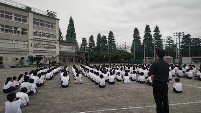 教育実習生（保健体育）からの挨拶